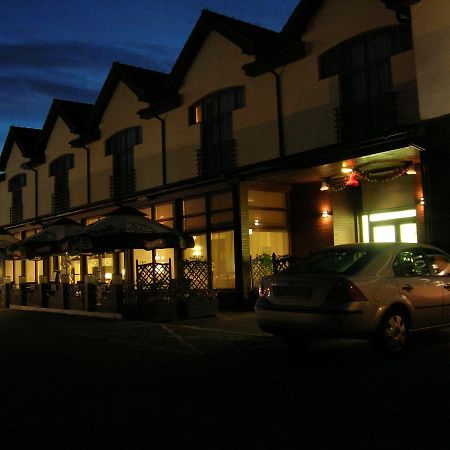 Hotel Sens Mierzyn  Eksteriør bilde