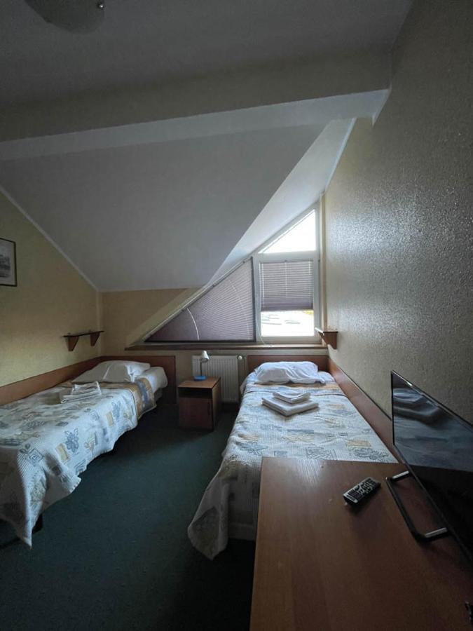 Hotel Sens Mierzyn  Eksteriør bilde