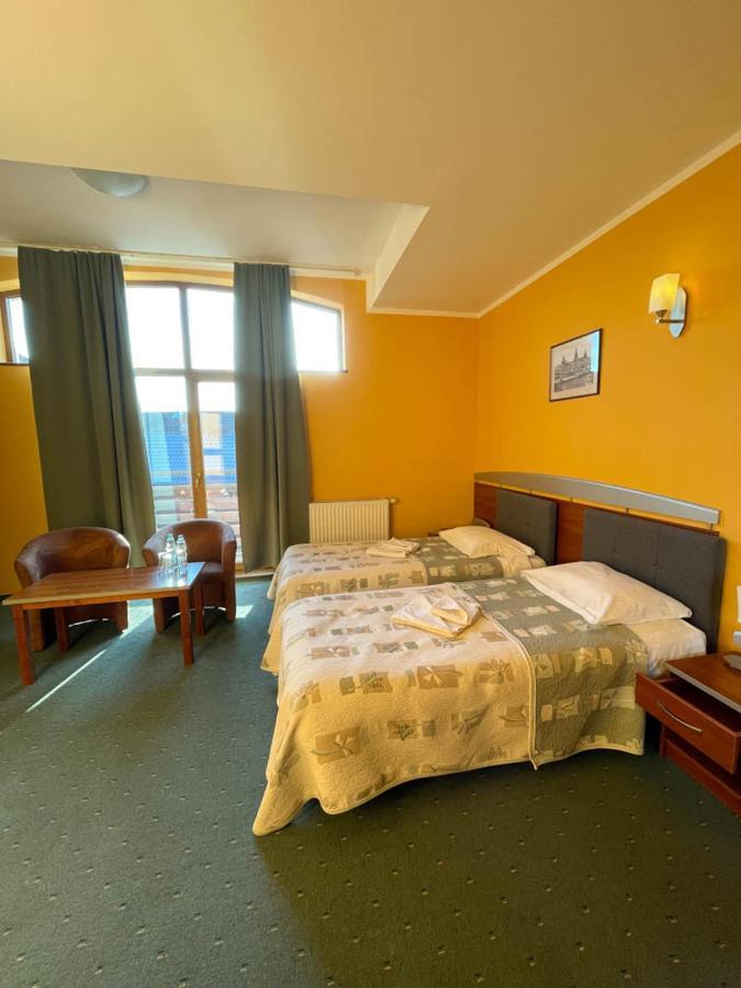 Hotel Sens Mierzyn  Eksteriør bilde
