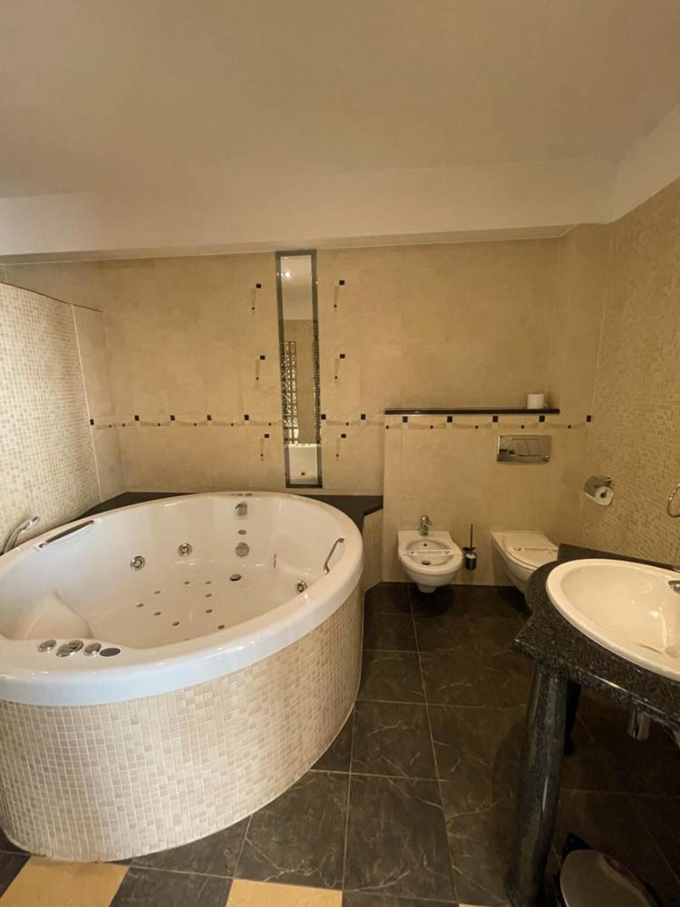 Hotel Sens Mierzyn  Eksteriør bilde