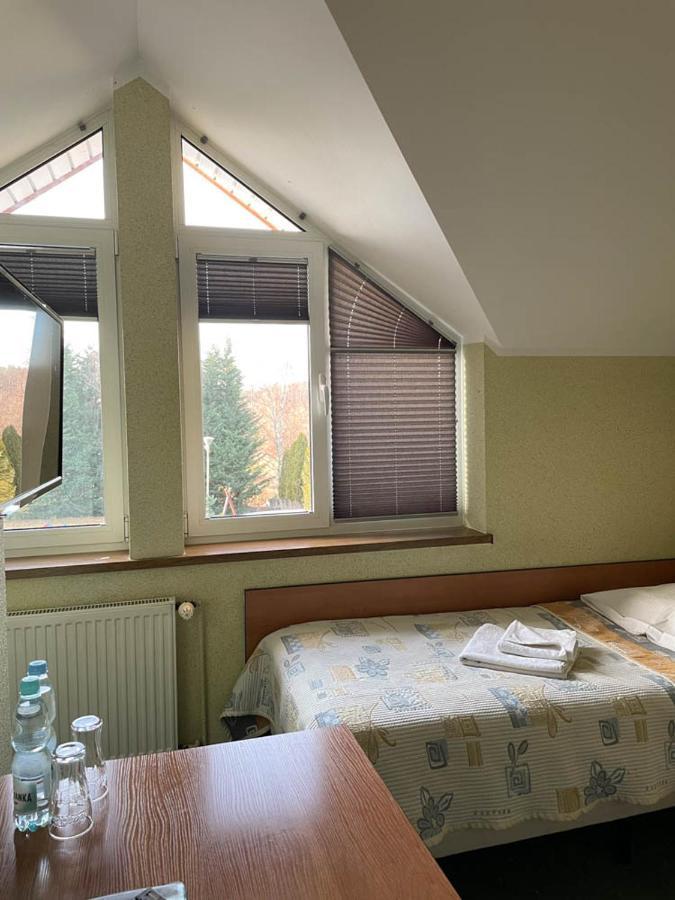 Hotel Sens Mierzyn  Eksteriør bilde