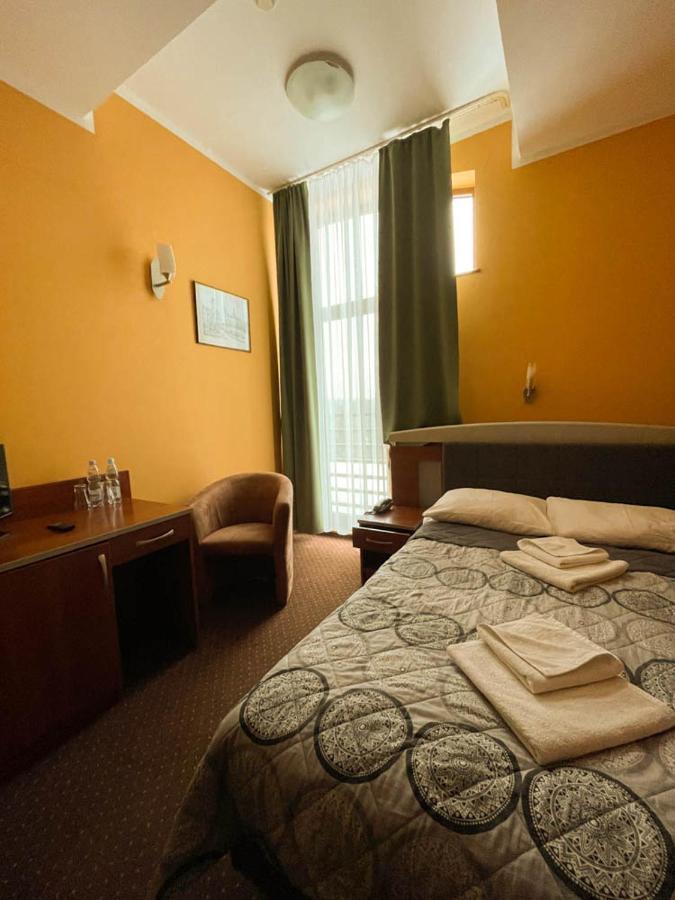 Hotel Sens Mierzyn  Eksteriør bilde